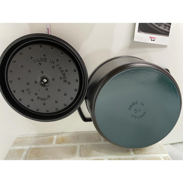 STAUB(ストウブ)のSTAUB ストウブ 24cm 深鍋 グランドココット インテリア/住まい/日用品のキッチン/食器(鍋/フライパン)の商品写真