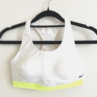 ナイキ(NIKE)の【未使用美品】NIKE スポーツブラ ブラトップ(ウェア)