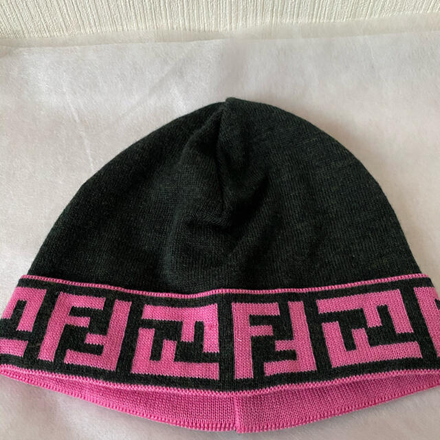 FENDI ニット帽 新品未使用 激安商品 www.toyotec.com