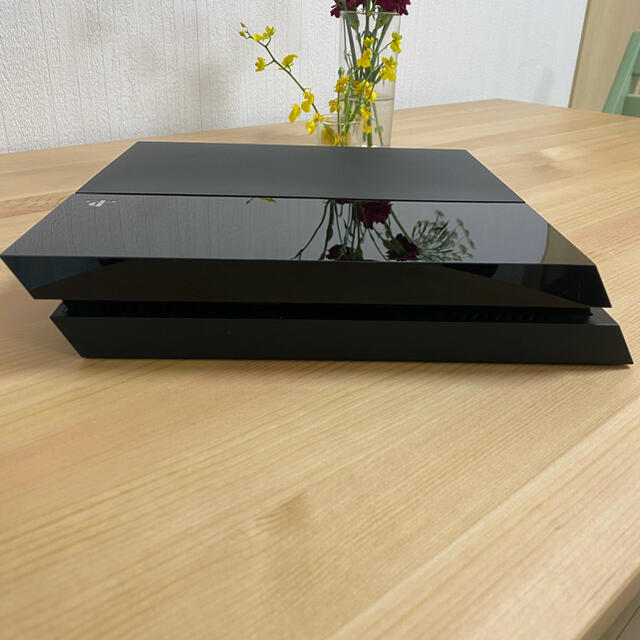 PlayStation4(プレイステーション4)のPlayStation4 500GB CUH-1000A エンタメ/ホビーのゲームソフト/ゲーム機本体(家庭用ゲーム機本体)の商品写真