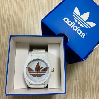 アディダス(adidas)の○美品・箱付き○adidas 腕時計 ローズゴールド アディダス(腕時計(アナログ))