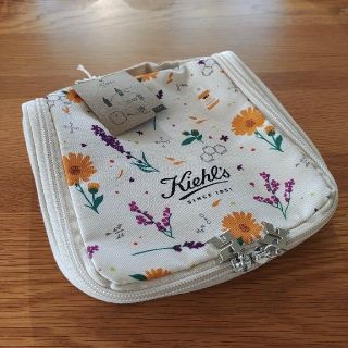 キールズ(Kiehl's)の【新品・未使用】キールズ ポーチ トラベル 多機能 化粧(ポーチ)