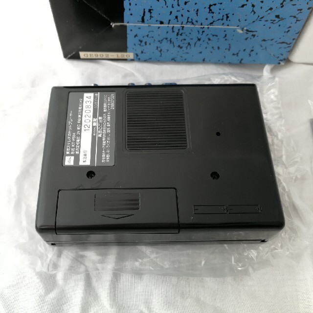 東芝(トウシバ)のTOSHIBA WALKY ポータブルカセットプレイヤーKT-PS14 スマホ/家電/カメラのオーディオ機器(ポータブルプレーヤー)の商品写真