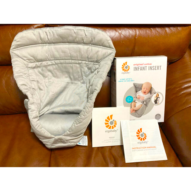 Ergobaby(エルゴベビー)のエルゴ　インファントインサート（グレー） キッズ/ベビー/マタニティの外出/移動用品(抱っこひも/おんぶひも)の商品写真