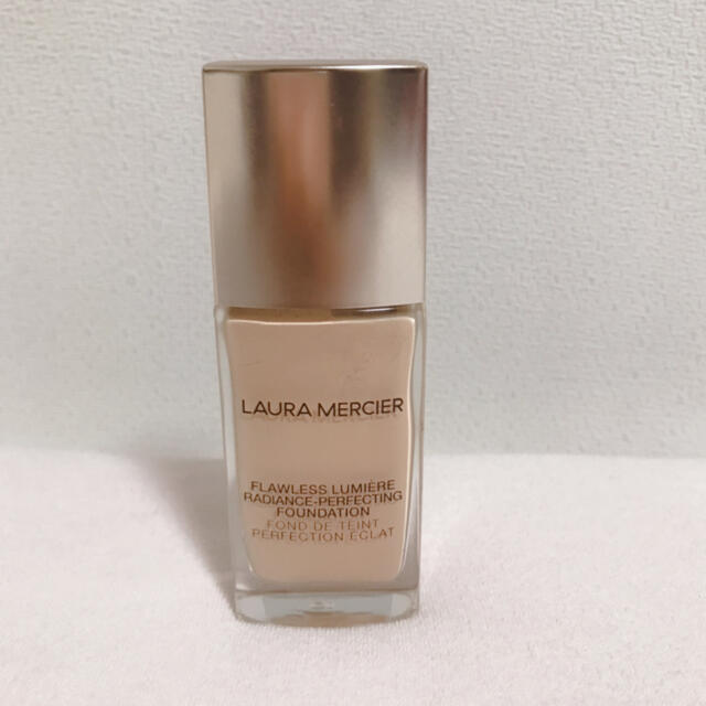 laura mercier(ローラメルシエ)の専用　ローラメルシエ　フローレスルミエール　ファンデーション　バニラ コスメ/美容のベースメイク/化粧品(ファンデーション)の商品写真