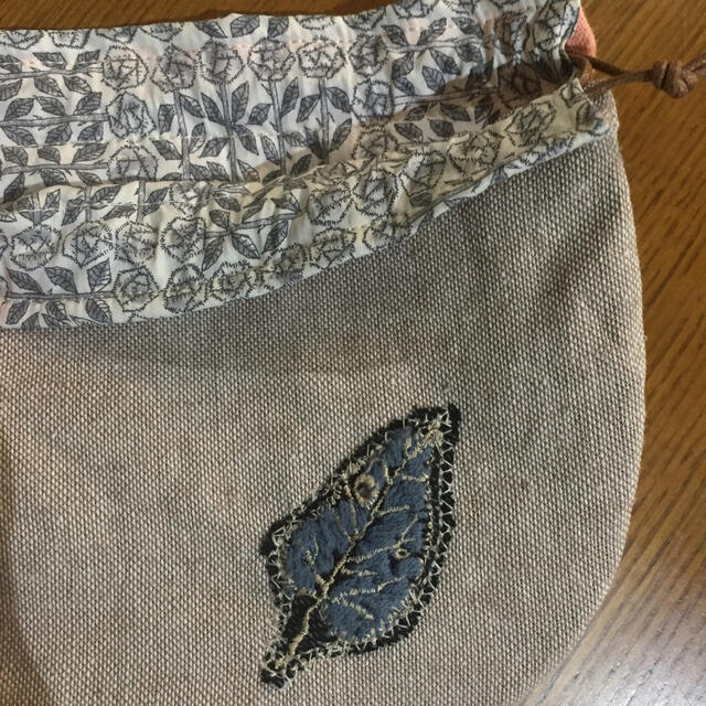 mina perhonen(ミナペルホネン)のまる巾着 ハンドメイド  ハンドメイドのファッション小物(ポーチ)の商品写真