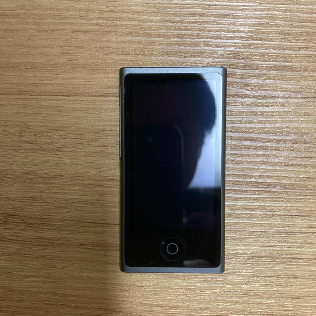 Apple(アップル)のiPod nano スマホ/家電/カメラのオーディオ機器(ポータブルプレーヤー)の商品写真