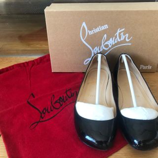 クリスチャンルブタン(Christian Louboutin)のルブタン　エナメルフラットシューズ　黒　35(ローファー/革靴)