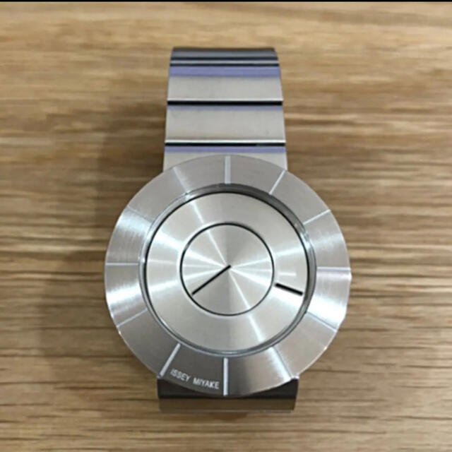 ISSEY MIYAKE(イッセイミヤケ)の最終値下げ‼️ISSEY MIYAKE/イッセイミヤケ TO SILAN001 メンズの時計(腕時計(アナログ))の商品写真