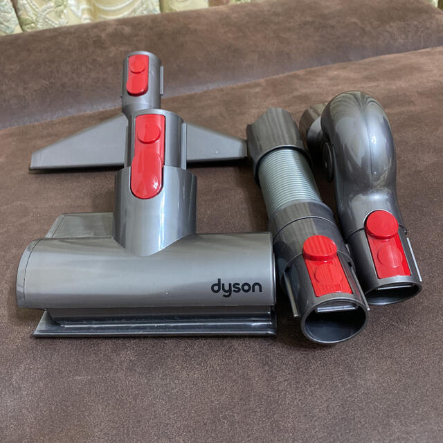 Dyson(ダイソン)のDyson V10用　新品未使用４点接続ツール スマホ/家電/カメラの生活家電(掃除機)の商品写真
