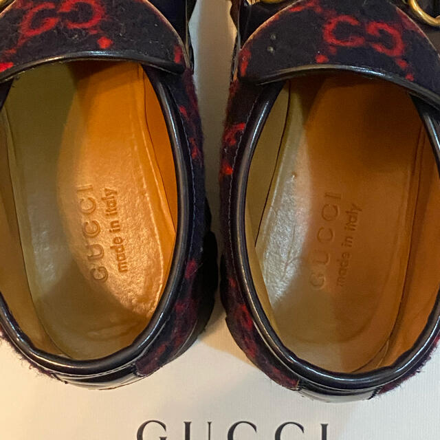 Gucci(グッチ)のグッチ ホースビットローファー GG柄 ビー BEE  6 メンズの靴/シューズ(ブーツ)の商品写真