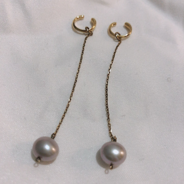 ete(エテ)のete♡パールロングチェーンイヤリング エテ レディースのアクセサリー(イヤリング)の商品写真