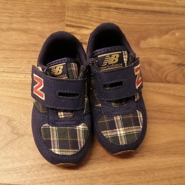 New Balance(ニューバランス)のティゴディゴ様専用 new balance スニーカー2足 キッズ/ベビー/マタニティのベビー靴/シューズ(~14cm)(スニーカー)の商品写真