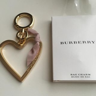 バーバリー(BURBERRY)のバーバリー　ハートバッグチャーム(バッグチャーム)