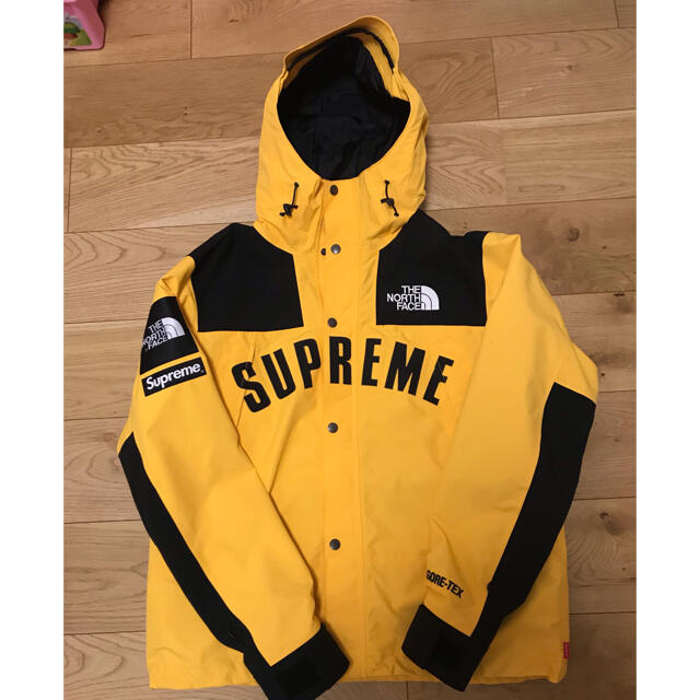 Mカラーsupreme × the north face arc logo