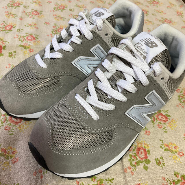 New Balance(ニューバランス)のニューバランススニーカー美品 レディースの靴/シューズ(スニーカー)の商品写真