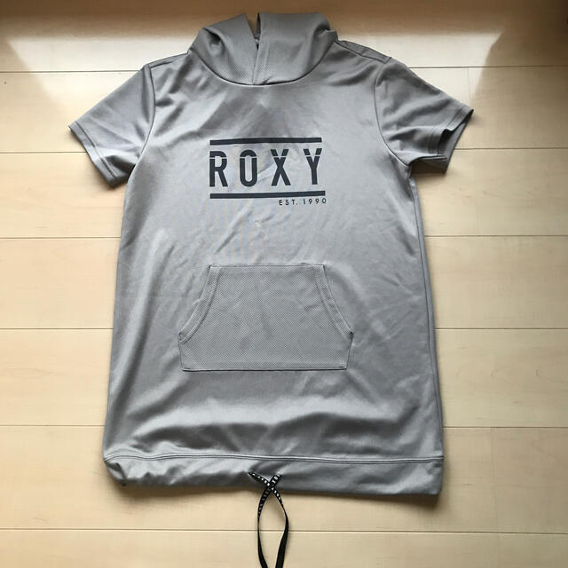 Roxy(ロキシー)の値下げ☆ROXY☆メッシュ　グレー　Lサイズ レディースのトップス(Tシャツ(半袖/袖なし))の商品写真