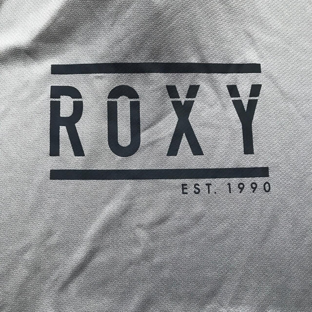 Roxy(ロキシー)の値下げ☆ROXY☆メッシュ　グレー　Lサイズ レディースのトップス(Tシャツ(半袖/袖なし))の商品写真