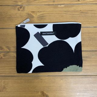 マリメッコ(marimekko)の【超美品】marrimekko ポーチ(ポーチ)