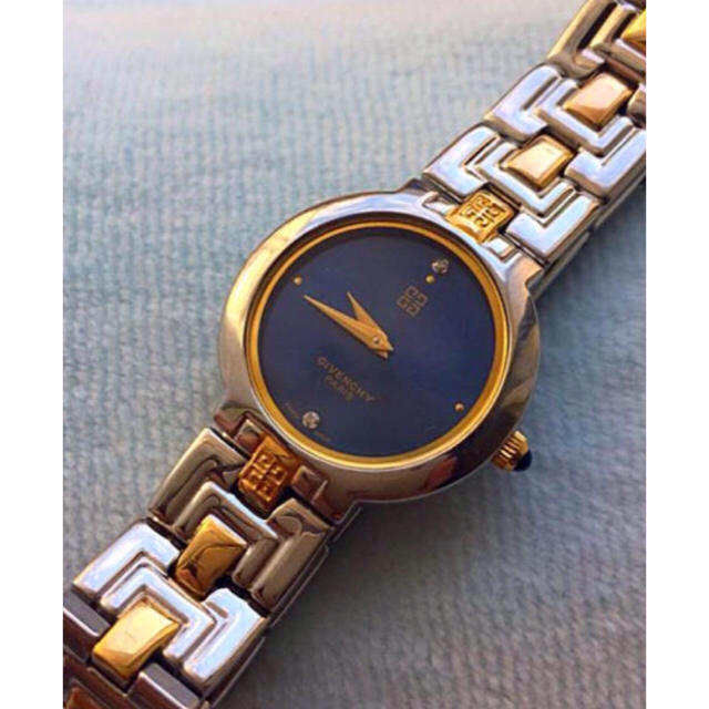 GIVENCHY(ジバンシィ)の【週末SALE】2pダイヤモンド腕時計 レディースのファッション小物(腕時計)の商品写真