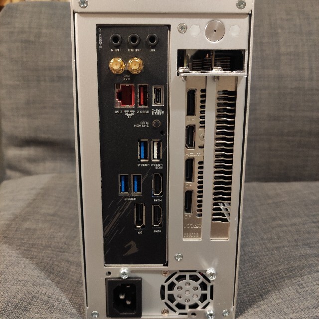 超小型自作ゲーミングPC(Ryzen 5 3600X/RTX 2060)の通販 by Kariye's