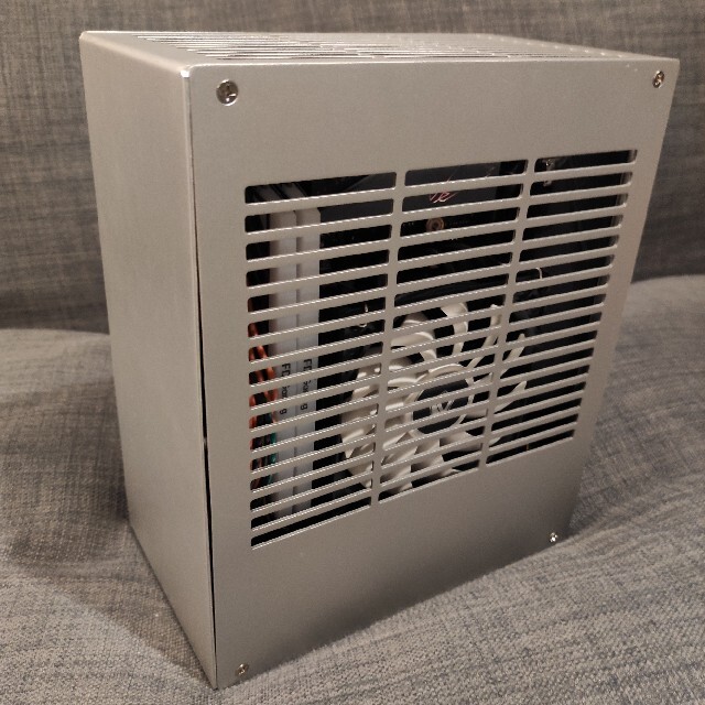 超小型自作ゲーミングPC(Ryzen 5 3600X/RTX 2060)の通販 by Kariye's
