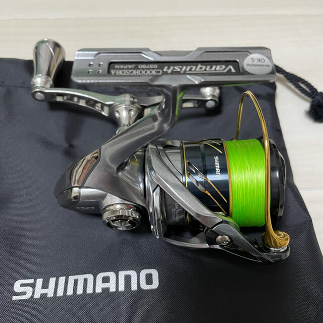 SHIMANO(シマノ)の16ヴァンキッシュC3000HGSDH スポーツ/アウトドアのフィッシング(リール)の商品写真