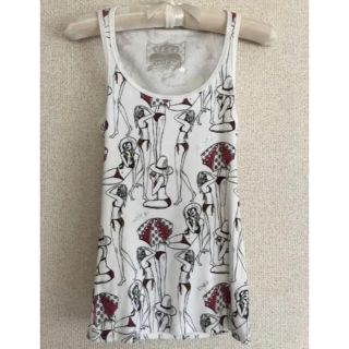 ベベ(BeBe)のBeBe べべ　ノースリーブ Tシャツ レディース(Tシャツ(半袖/袖なし))