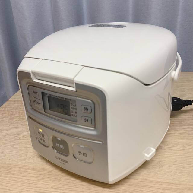 専用！タイガー マイコン 炊飯器 3合炊き 2019年製 JAL-R552