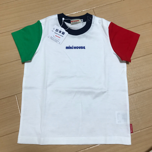 mikihouse(ミキハウス)の【新品】ミキハウス　ロゴ半袖Tシャツ赤　100 マルチ　90  キッズ/ベビー/マタニティのキッズ服男の子用(90cm~)(Tシャツ/カットソー)の商品写真