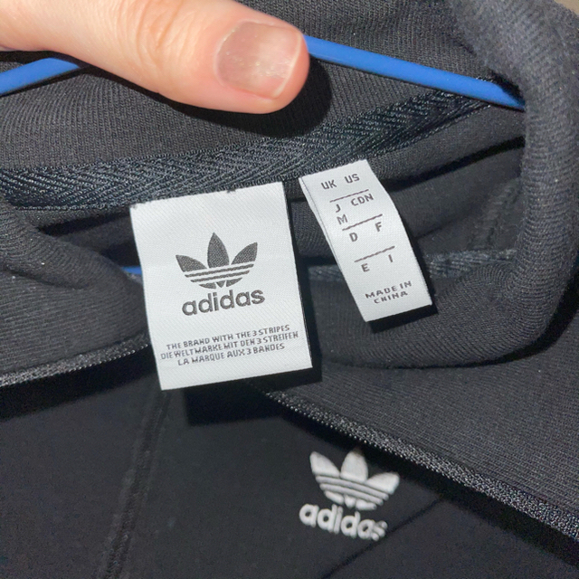 adidas(アディダス)のアディダスオリジナル　スウェット　 レディースのトップス(トレーナー/スウェット)の商品写真