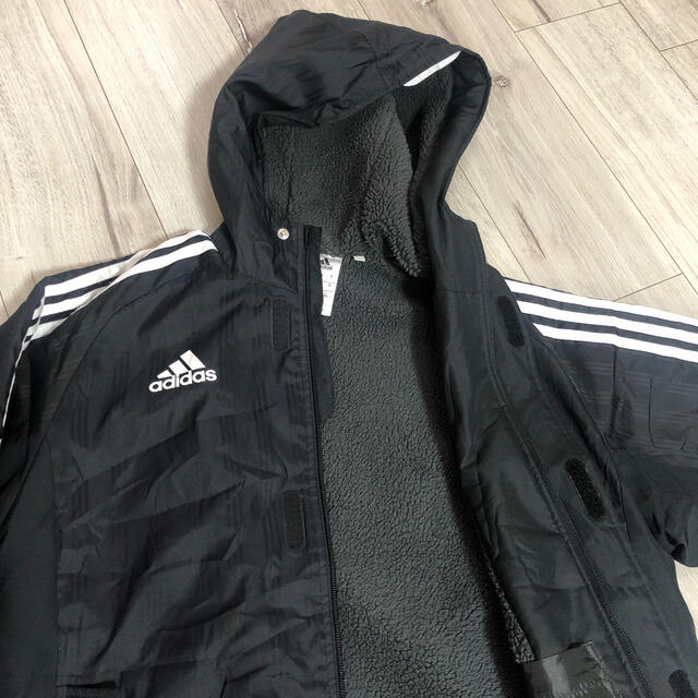 adidas(アディダス)の専用⭐︎ adidas ベンチコート 150 キッズ/ベビー/マタニティのキッズ服男の子用(90cm~)(ジャケット/上着)の商品写真