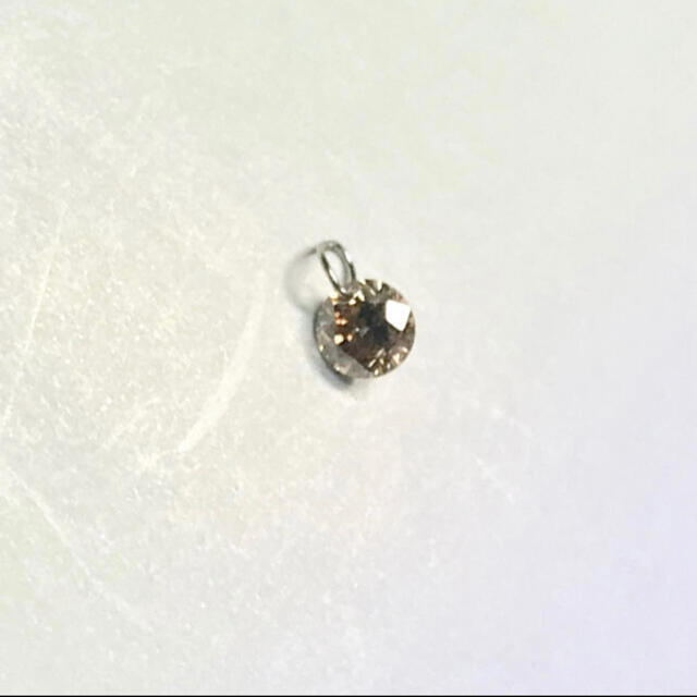 レーザーホール ブラウンダイヤモンド 0.25ct 天然ダイヤモンド - ピアス