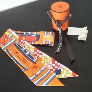 エルメス(Hermes)のお客様専用♪【HERMES】ツイリー  コリエドシアンリミックス☆オレンジ(バンダナ/スカーフ)