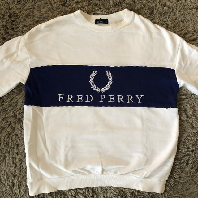 FRED PERRY(フレッドペリー)のフレッドペリー スウェット メンズのトップス(スウェット)の商品写真