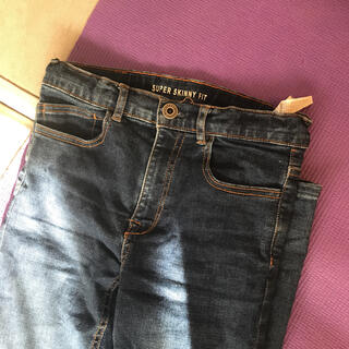 ザラ(ZARA)のZARA デニムパンツ　スーパースキニーフィット(パンツ/スパッツ)