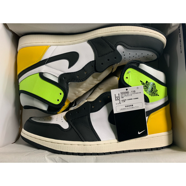 NIKE(ナイキ)のNIKE AIR JORDAN 1  HIGH OG Volt Gold メンズの靴/シューズ(スニーカー)の商品写真