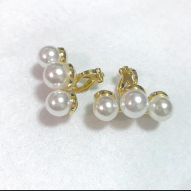 pearl gold earrings  レディースのアクセサリー(イヤリング)の商品写真