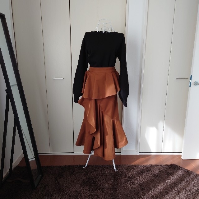 eimy istoire(エイミーイストワール)のペプラムラインラッフルマーメードスカート レディースのスカート(ロングスカート)の商品写真
