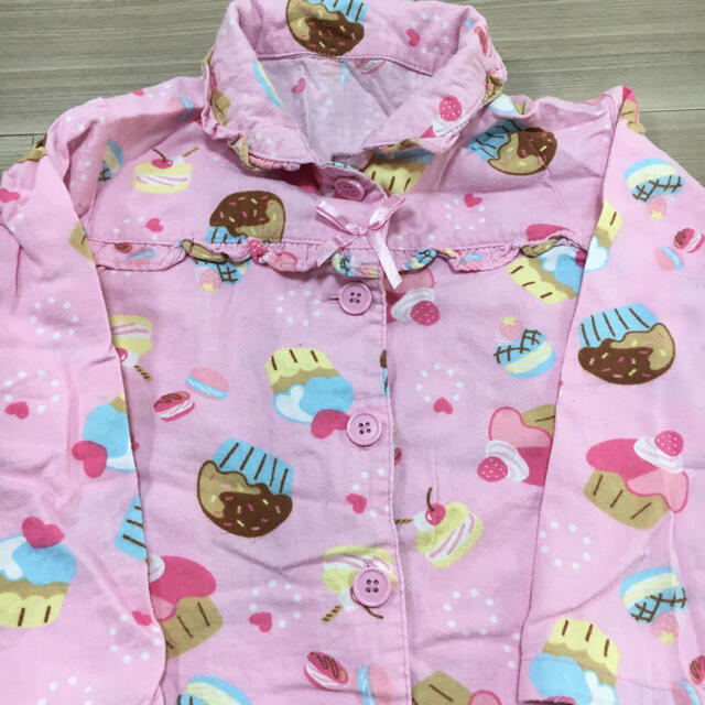 110cm 通念素材パジャマ キッズ/ベビー/マタニティのキッズ服女の子用(90cm~)(パジャマ)の商品写真