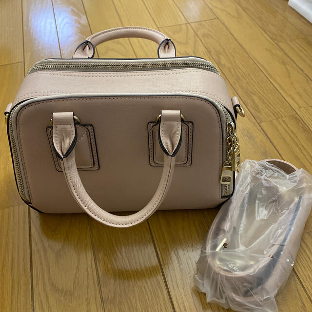 DIANA(ダイアナ)のDIANA ショルダー レディースのバッグ(ショルダーバッグ)の商品写真