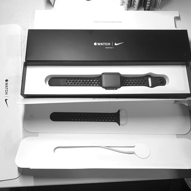 Apple Watch Nikeモデル38mm GPS アップルウォッチ3-