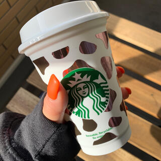 スターバックスコーヒー(Starbucks Coffee)の【pink gold】スターバックス タンブラー リユーザブルカップ　牛柄(容器)