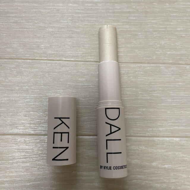 Kylie Cosmetics(カイリーコスメティックス)のKylie x Kendall コラボ　ハイライター コスメ/美容のベースメイク/化粧品(フェイスカラー)の商品写真