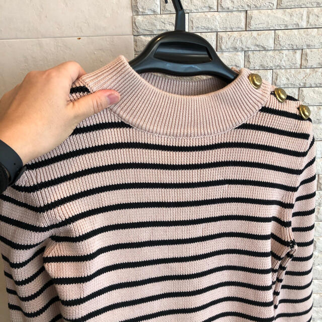 RED VALENTINO(レッドヴァレンティノ)のタイムセール　　美品　ボーダーニット トップス　レッドヴァレンティノ　ピンク レディースのトップス(ニット/セーター)の商品写真