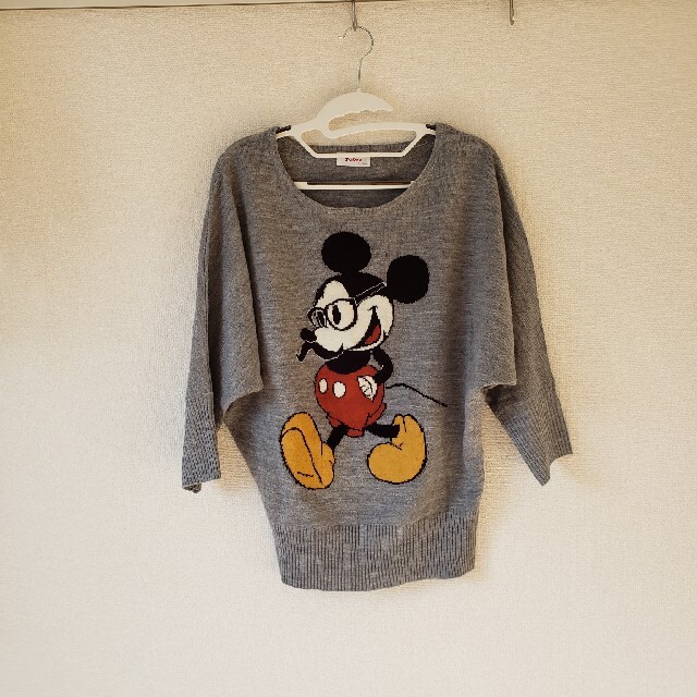 Disney(ディズニー)のトップス レディースのトップス(ニット/セーター)の商品写真