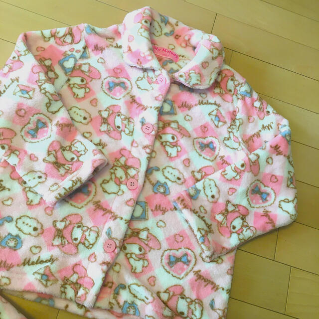 サンリオ(サンリオ)のキッズパジャマ　130 キッズ/ベビー/マタニティのキッズ服女の子用(90cm~)(パジャマ)の商品写真