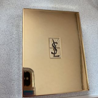 サンローラン(Saint Laurent)のイブサンローラン フェイスパウダー(フェイスパウダー)