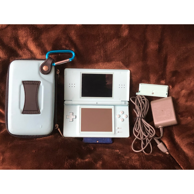 ニンテンドー DS lite 本体 アイスブルー ×クリア　ポケモンソフトセット