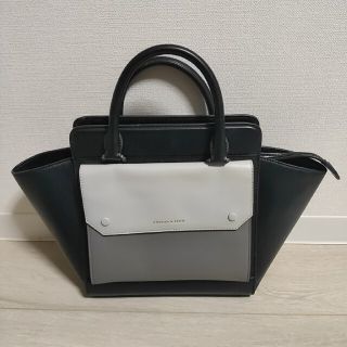 チャールズアンドキース(Charles and Keith)のCharlesandKeithハンドバッグ(ハンドバッグ)